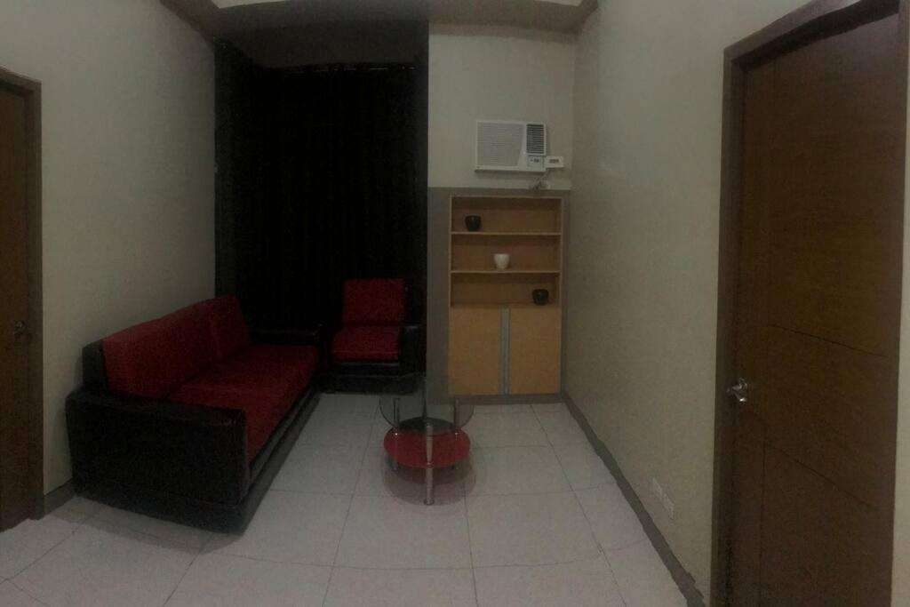 Lovely 2 Bed Room Condo Infront Of Naia Terminal 3 Manila Exterior photo