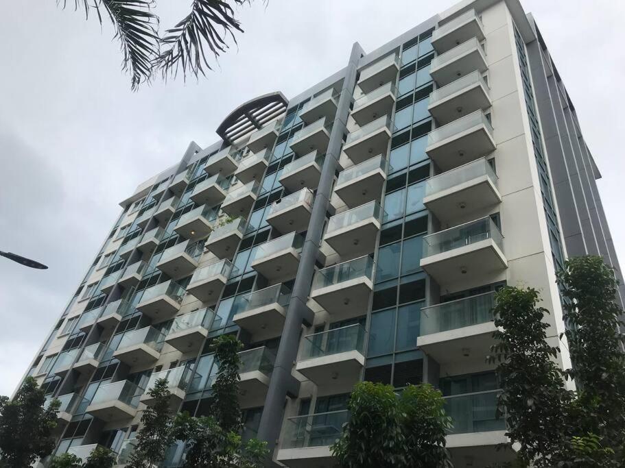 Lovely 2 Bed Room Condo Infront Of Naia Terminal 3 Manila Exterior photo